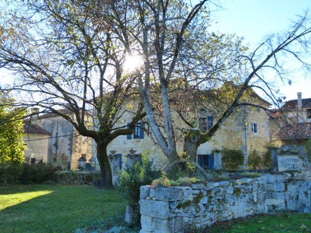 L'Echappee Belle Perigord Bed and Breakfast Cercles Eksteriør billede