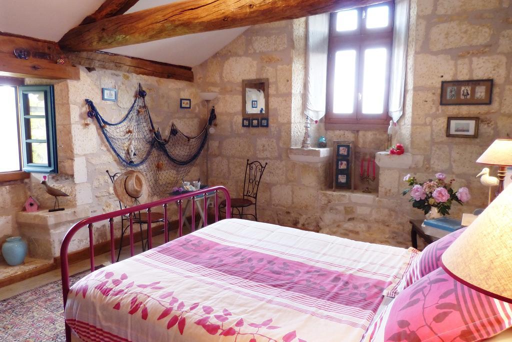 L'Echappee Belle Perigord Bed and Breakfast Cercles Værelse billede